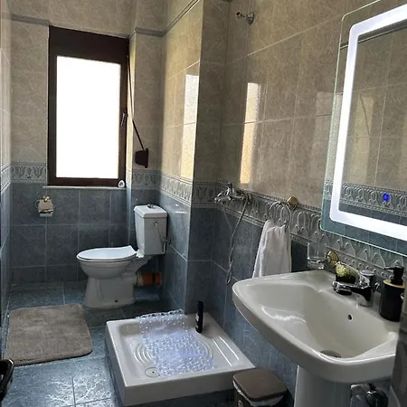 Cozy And Spacios In Ish Blloku Apartment